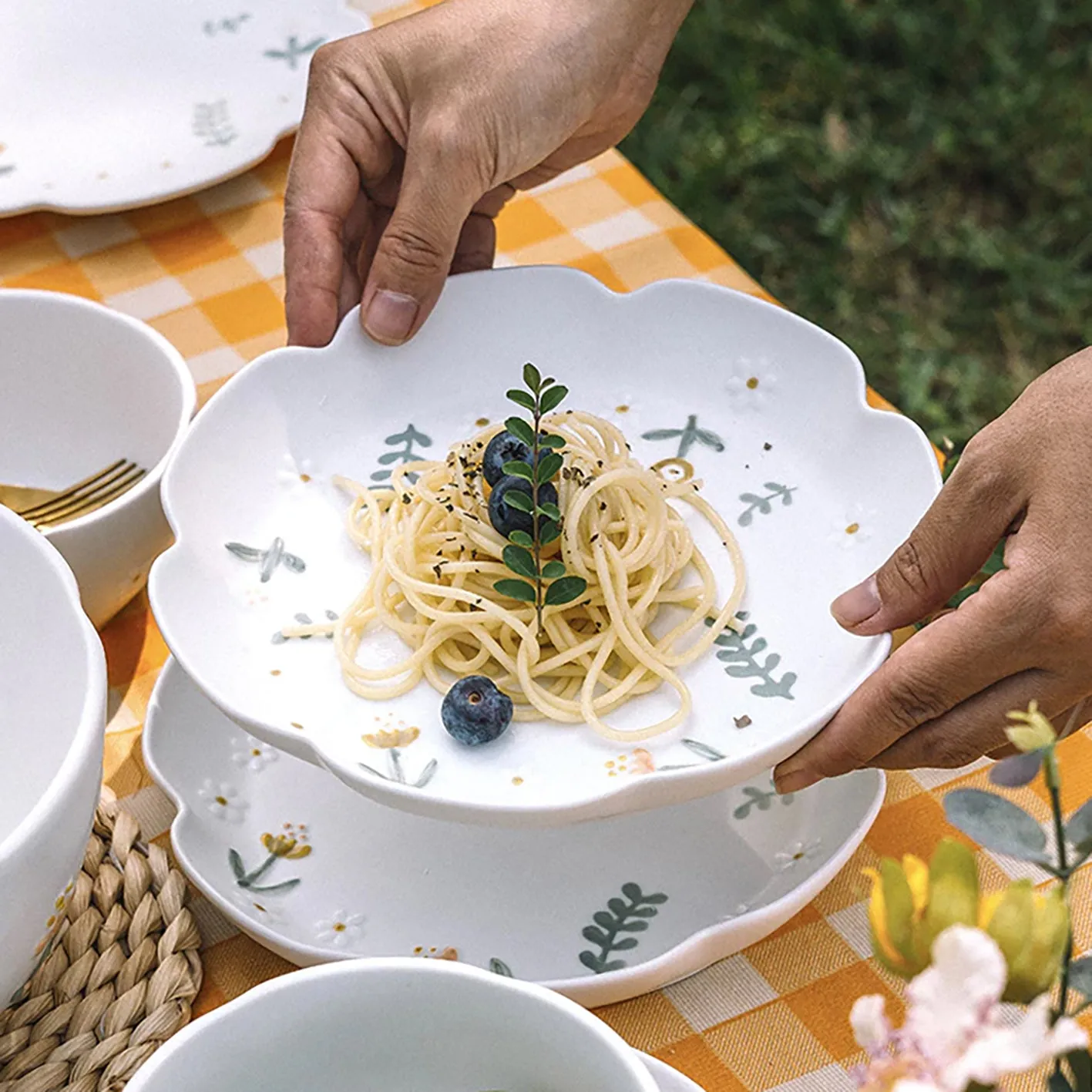 Daisy Cup Saucer